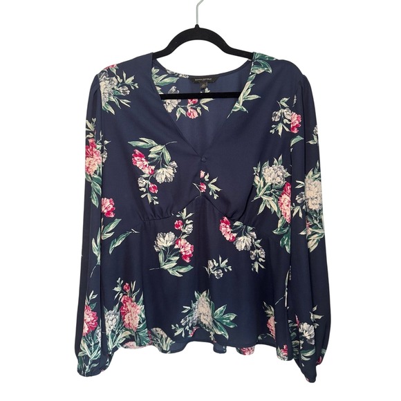 Banana Republic Tops - Banana Republic Floral Blouse – Size XL – No Stretch –‎ Elegant & Lightweight
